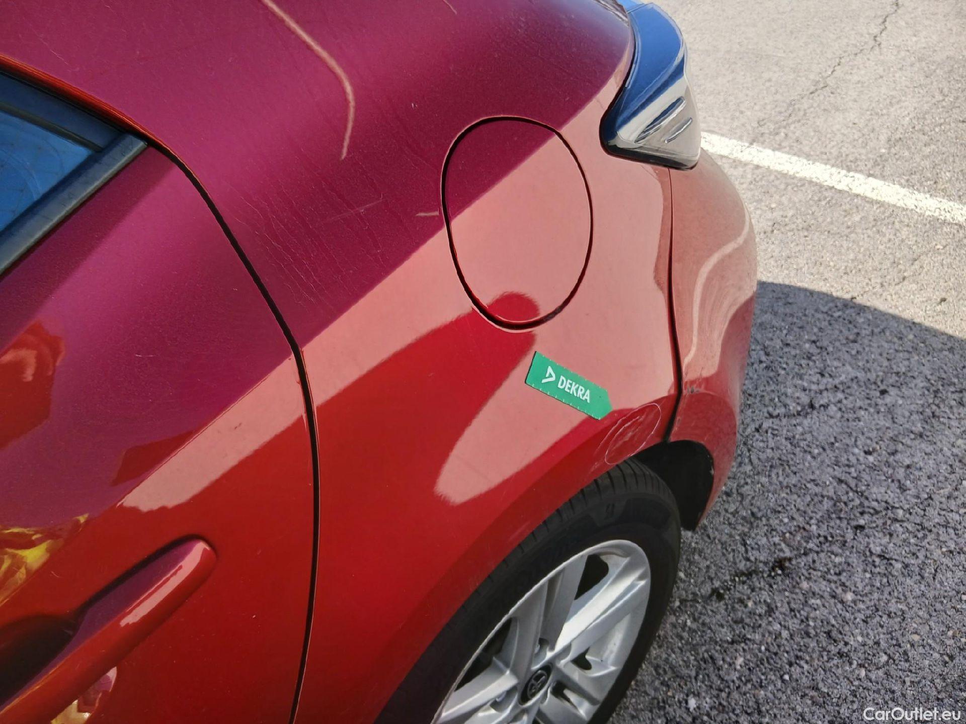  Toyota  Corolla TOYOTA  / 2019 / 5P / berlina con portón 1.8 125H BUSINESS PLUS E-CVT #27