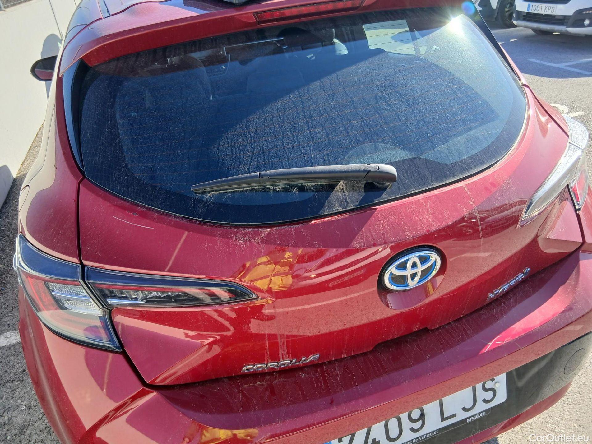  Toyota  Corolla TOYOTA  / 2019 / 5P / berlina con portón 1.8 125H BUSINESS PLUS E-CVT #35