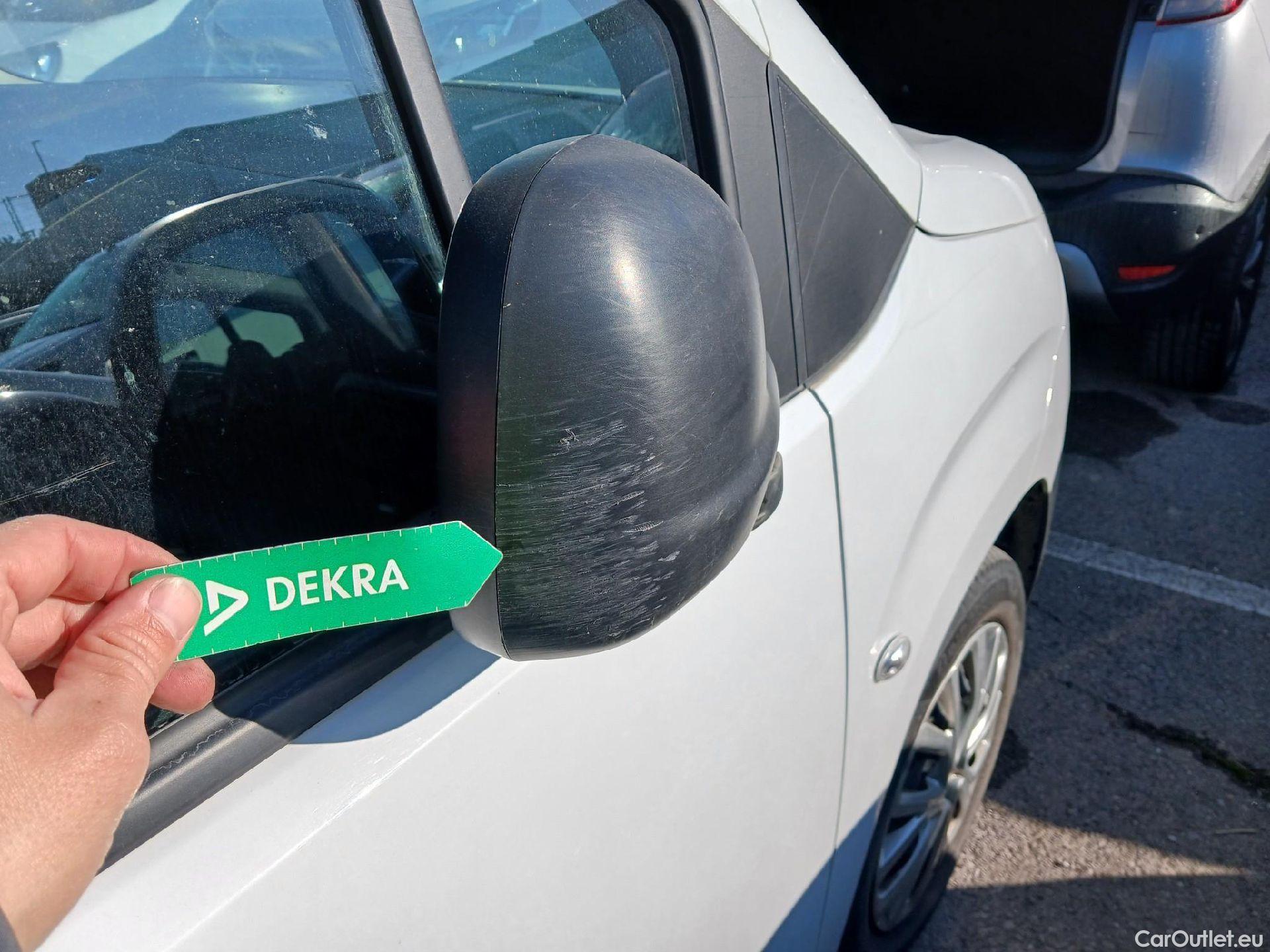  Citroen  Berlingo CITROEN  / 2018 / 4P / monovolumen compacto Talla M BlueHDi 100 S&S LIVE PACK #13