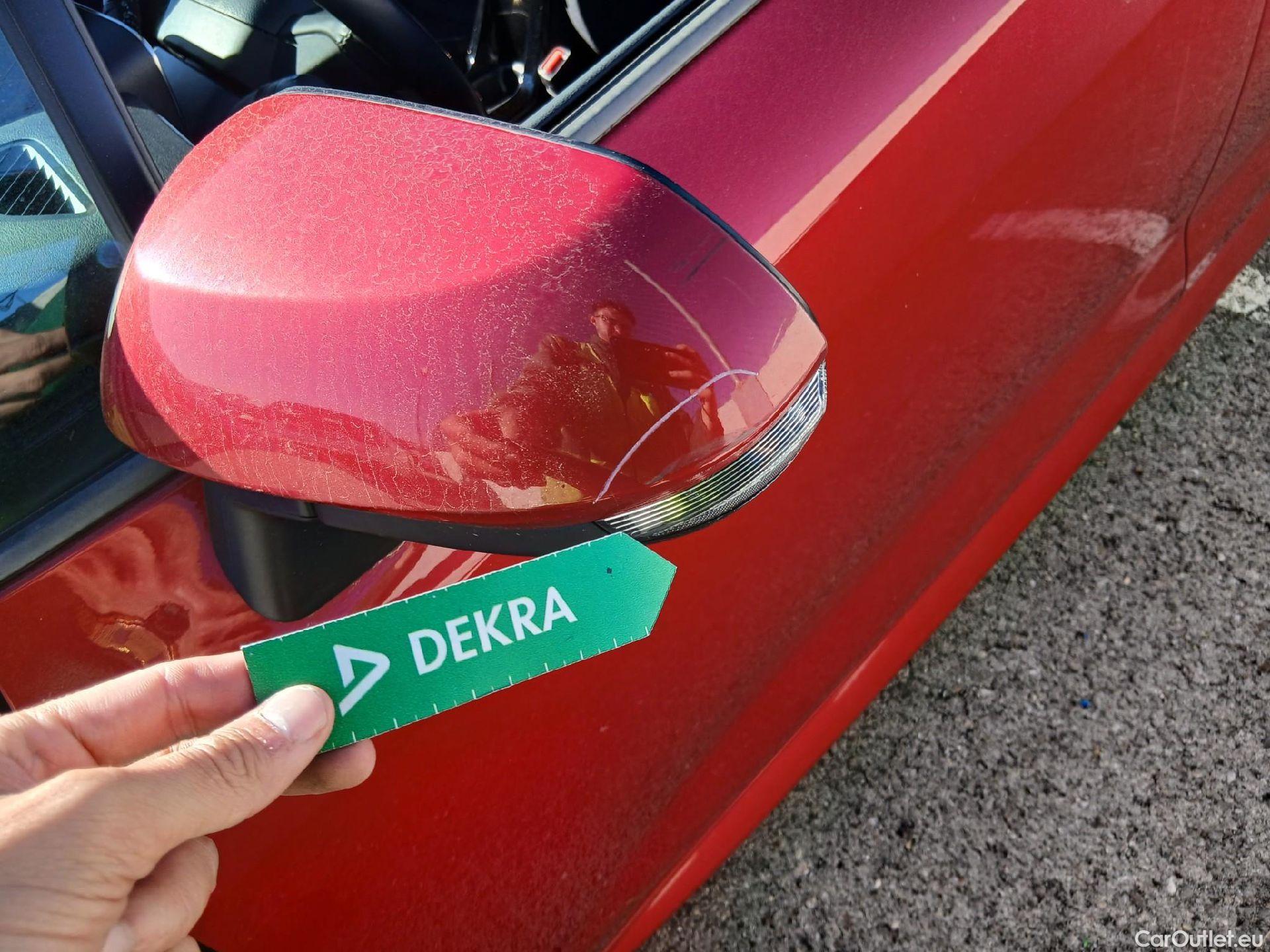  Toyota  Corolla TOYOTA  / 2019 / 5P / berlina con portón 1.8 125H BUSINESS PLUS E-CVT #20