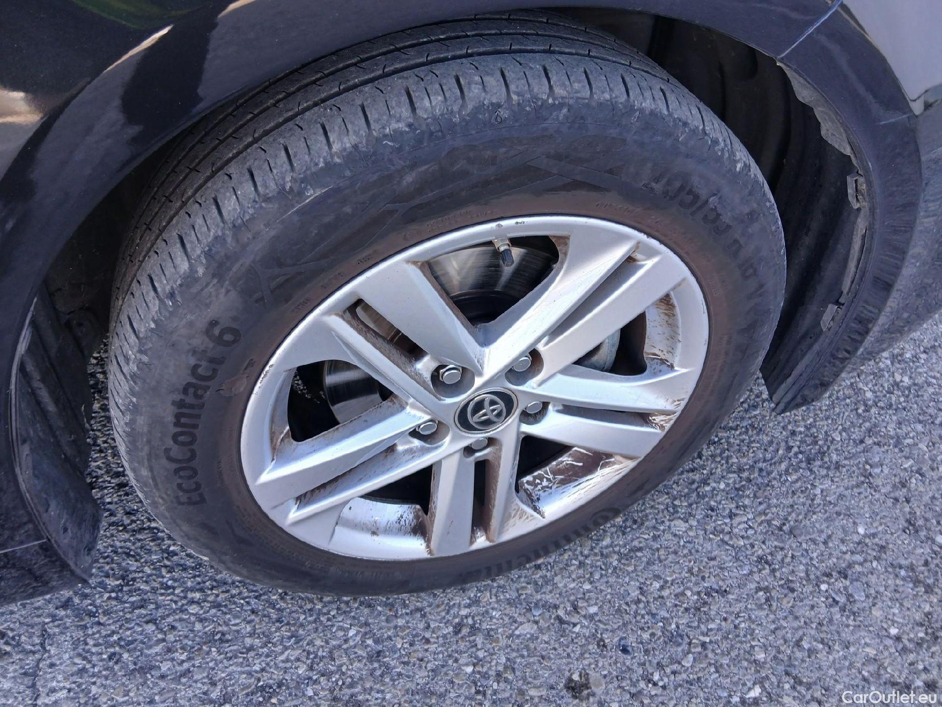  Toyota  Corolla TOYOTA  1.8 125H ACTIVE TECH E-CVT #29