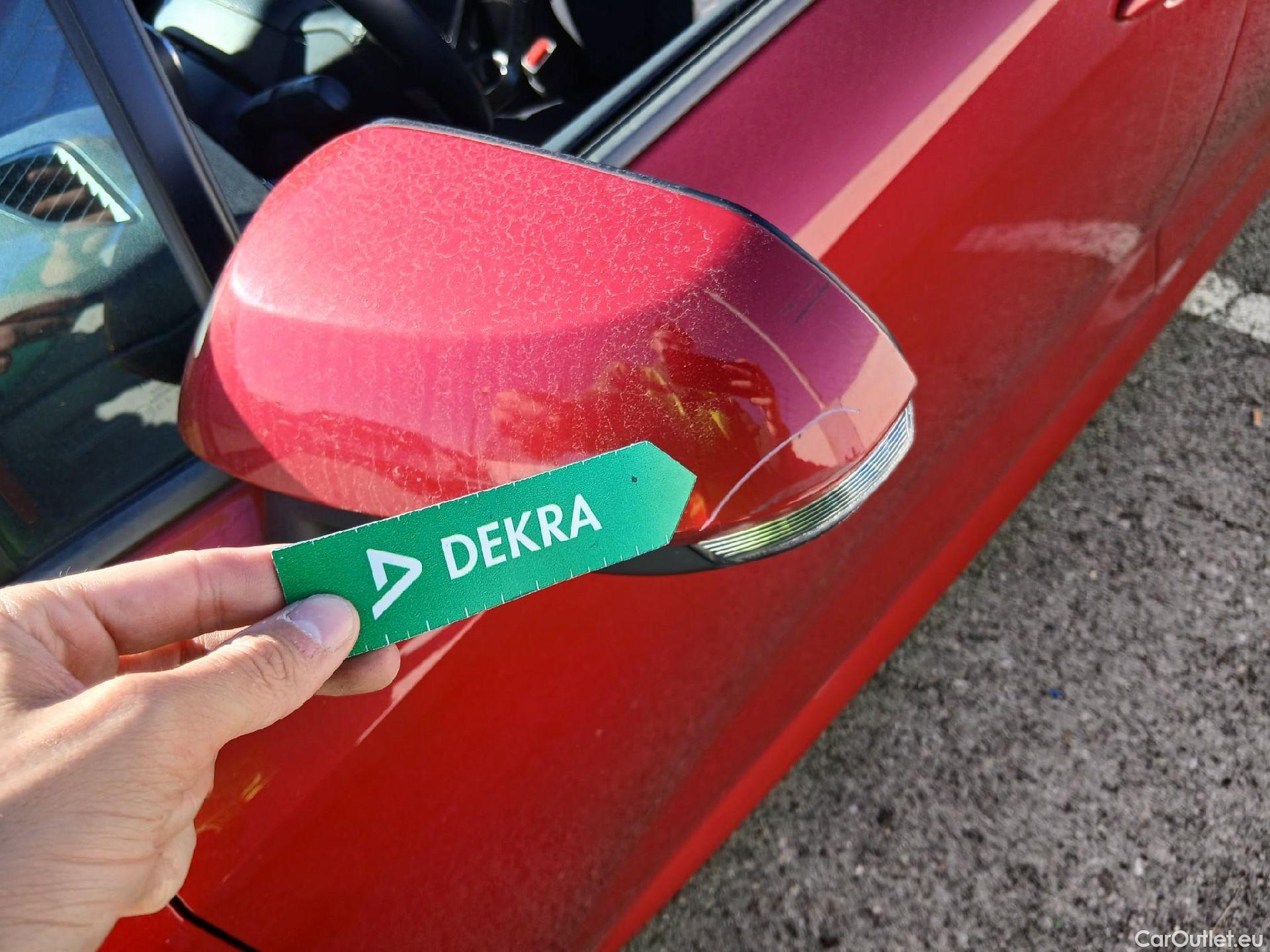  Toyota  Corolla TOYOTA  / 2019 / 5P / berlina con portón 1.8 125H BUSINESS PLUS E-CVT #17