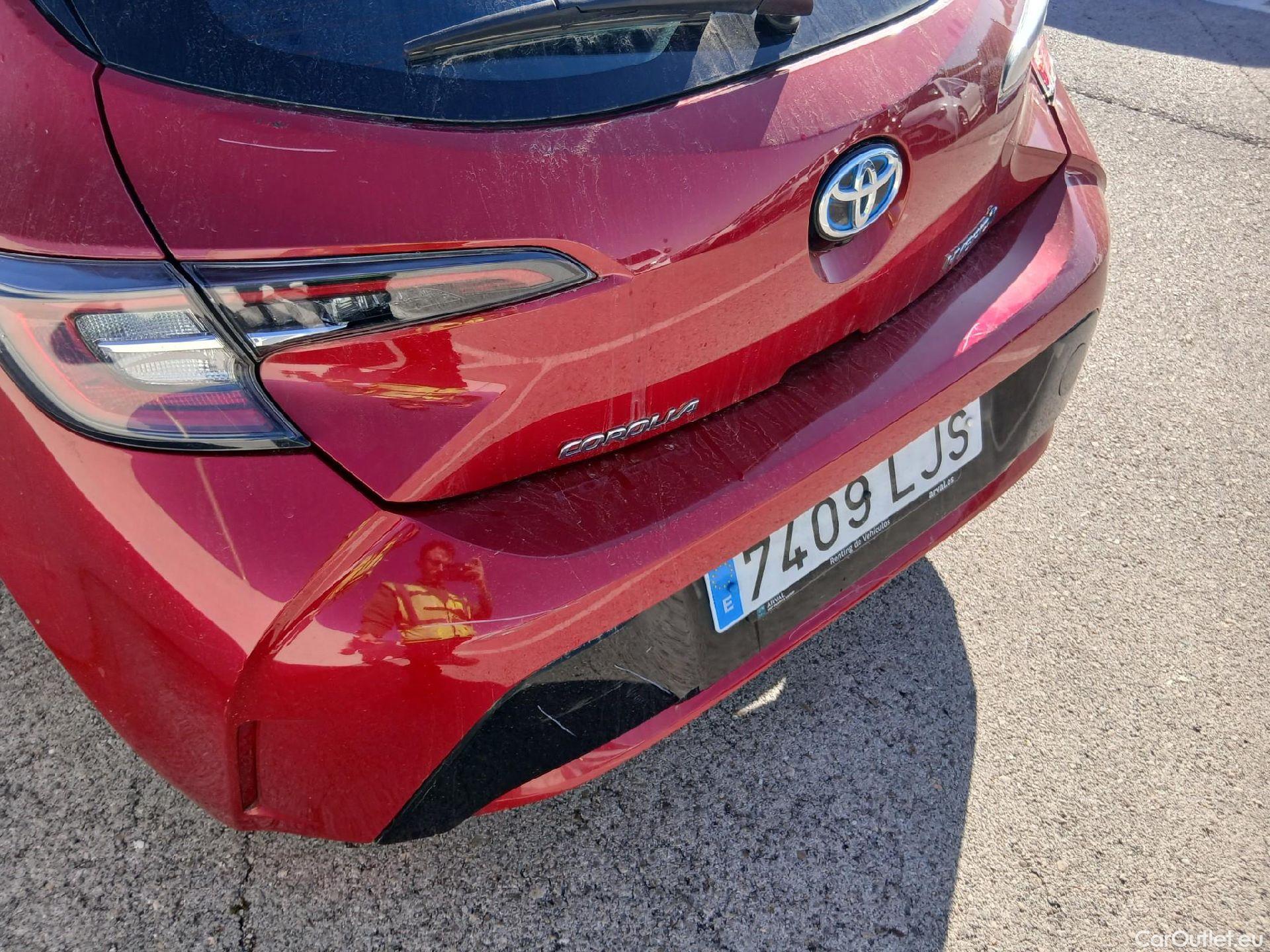  Toyota  Corolla TOYOTA  / 2019 / 5P / berlina con portón 1.8 125H BUSINESS PLUS E-CVT #30