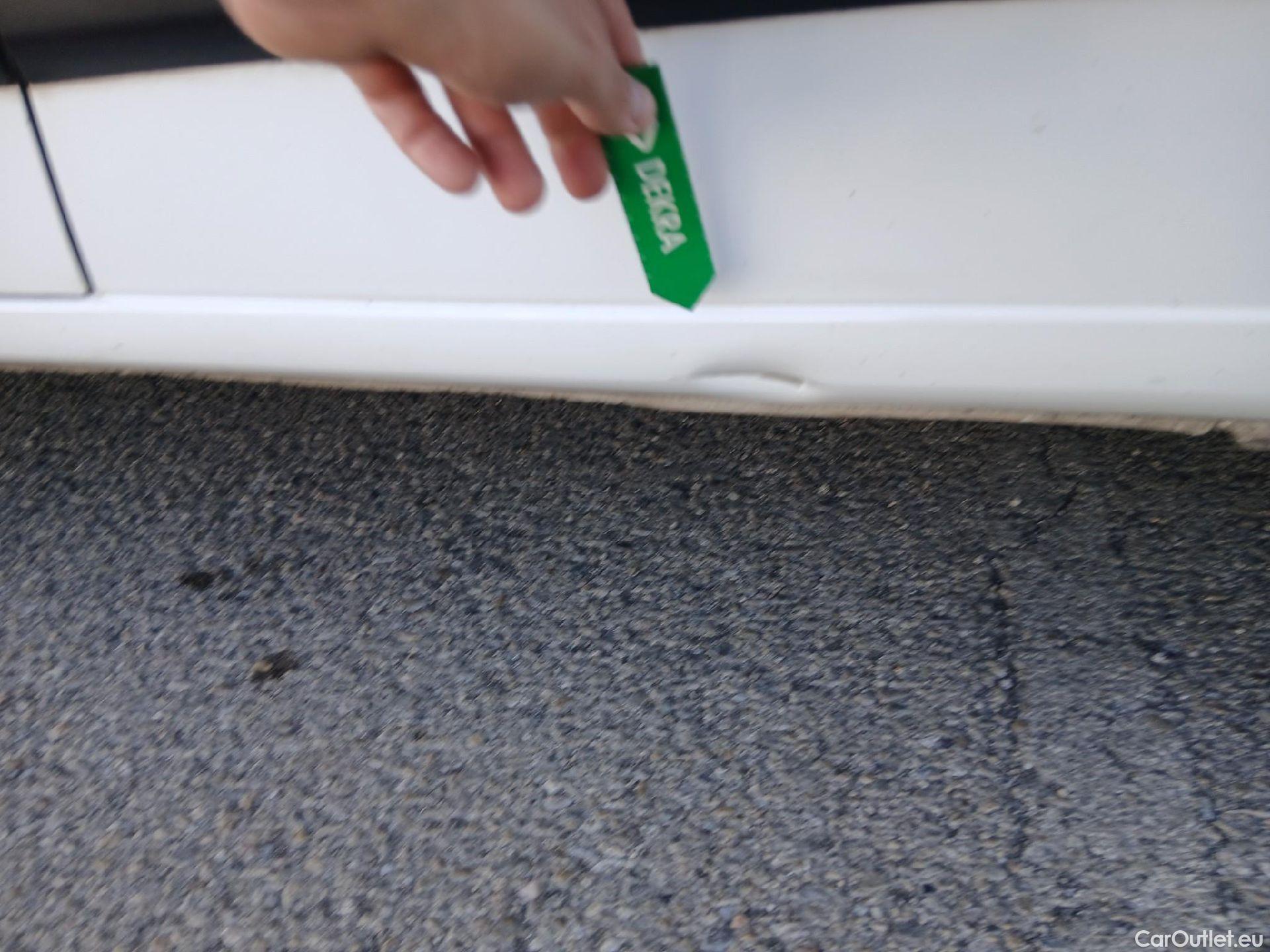  Citroen  Berlingo CITROEN  / 2018 / 4P / combi Talla M BlueHDi 100 LIVE (AC) #15