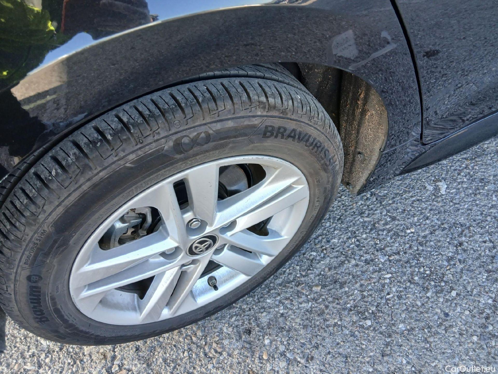  Toyota  Corolla TOYOTA  1.8 125H ACTIVE TECH E-CVT #23