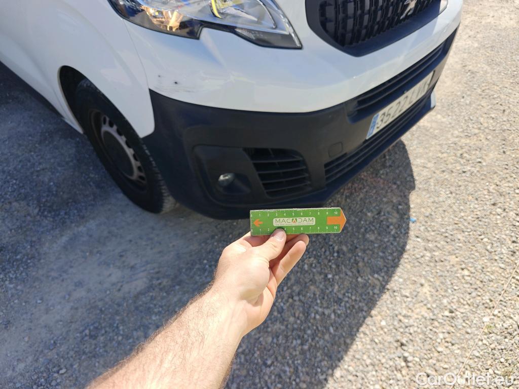  Peugeot  Expert PEUGEOT  / 2016 / 4P / furgón Furgón Premium 1.5 BlueHDi 100 Standard (AC) #51