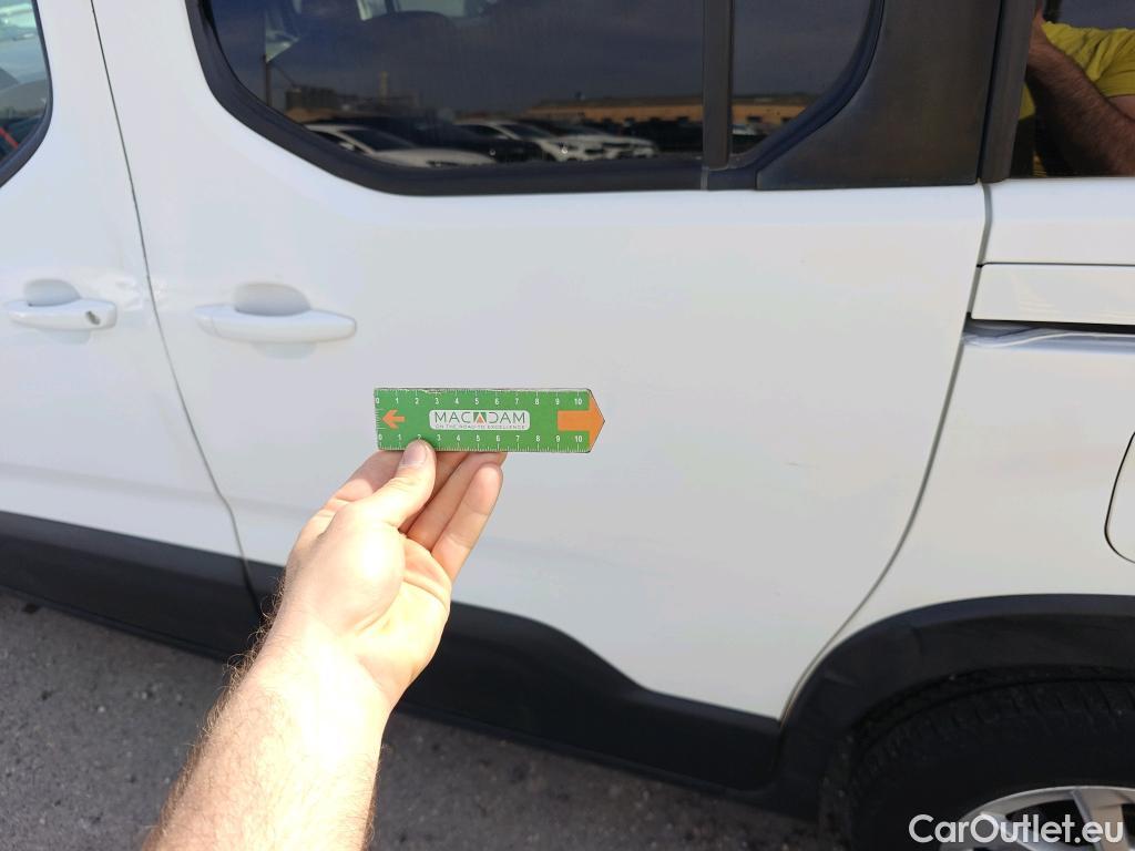  Peugeot  RIFTER PEUGEOT  / 2018 / 5P / monovolumen compacto Active Long BlueHDi 73kW #11