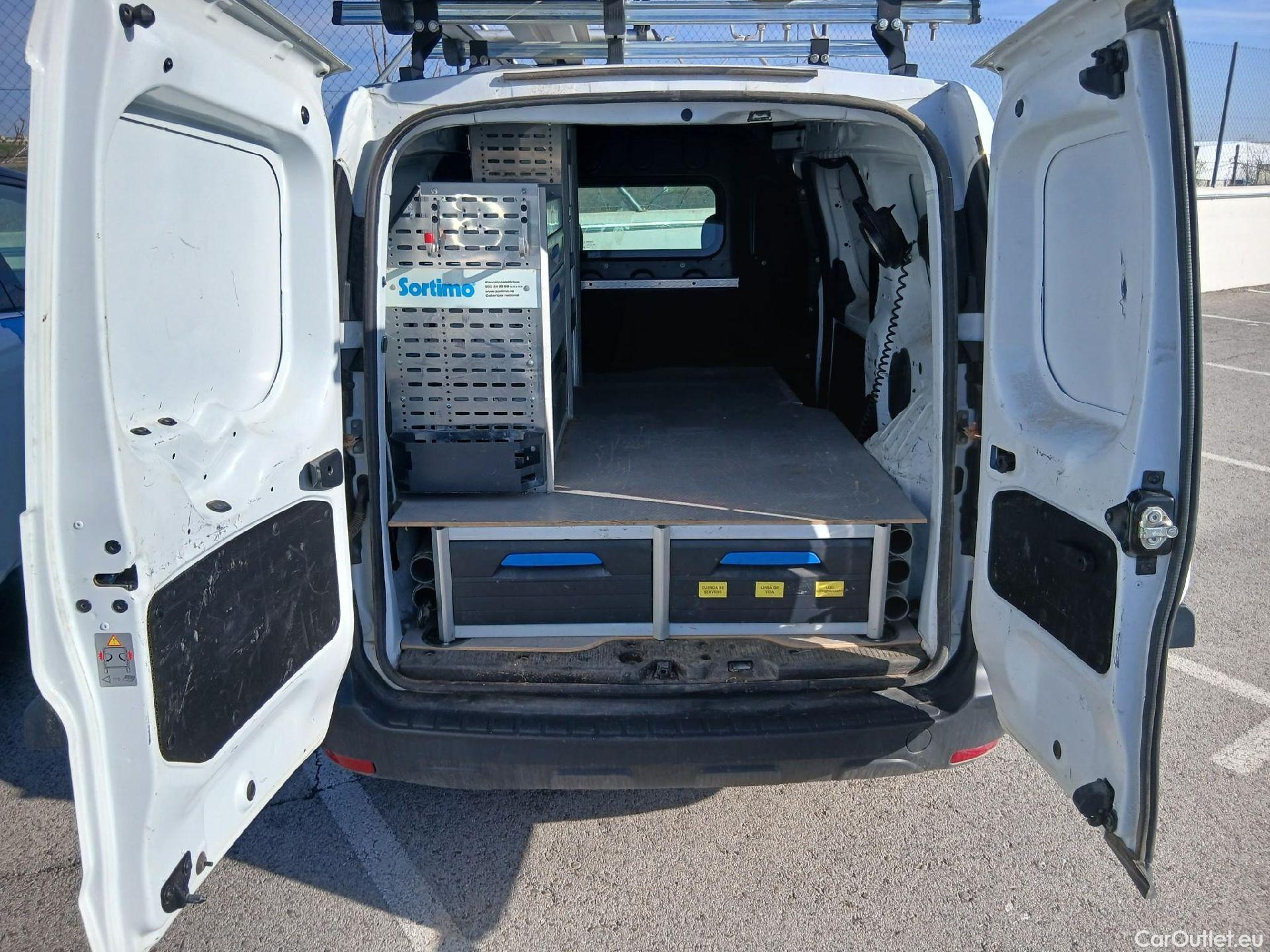  Dacia  Dokker DACIA  VU 4p 1G furgón derivado de Van Ambiance dCi 66kW (90CV) EU6 #26