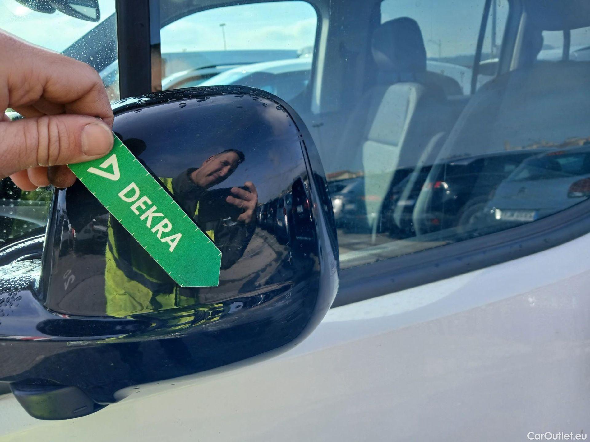  Peugeot  RIFTER PEUGEOT  / 2018 / 5P / monovolumen compacto GT Line Standard BlueHDi 96kW #9