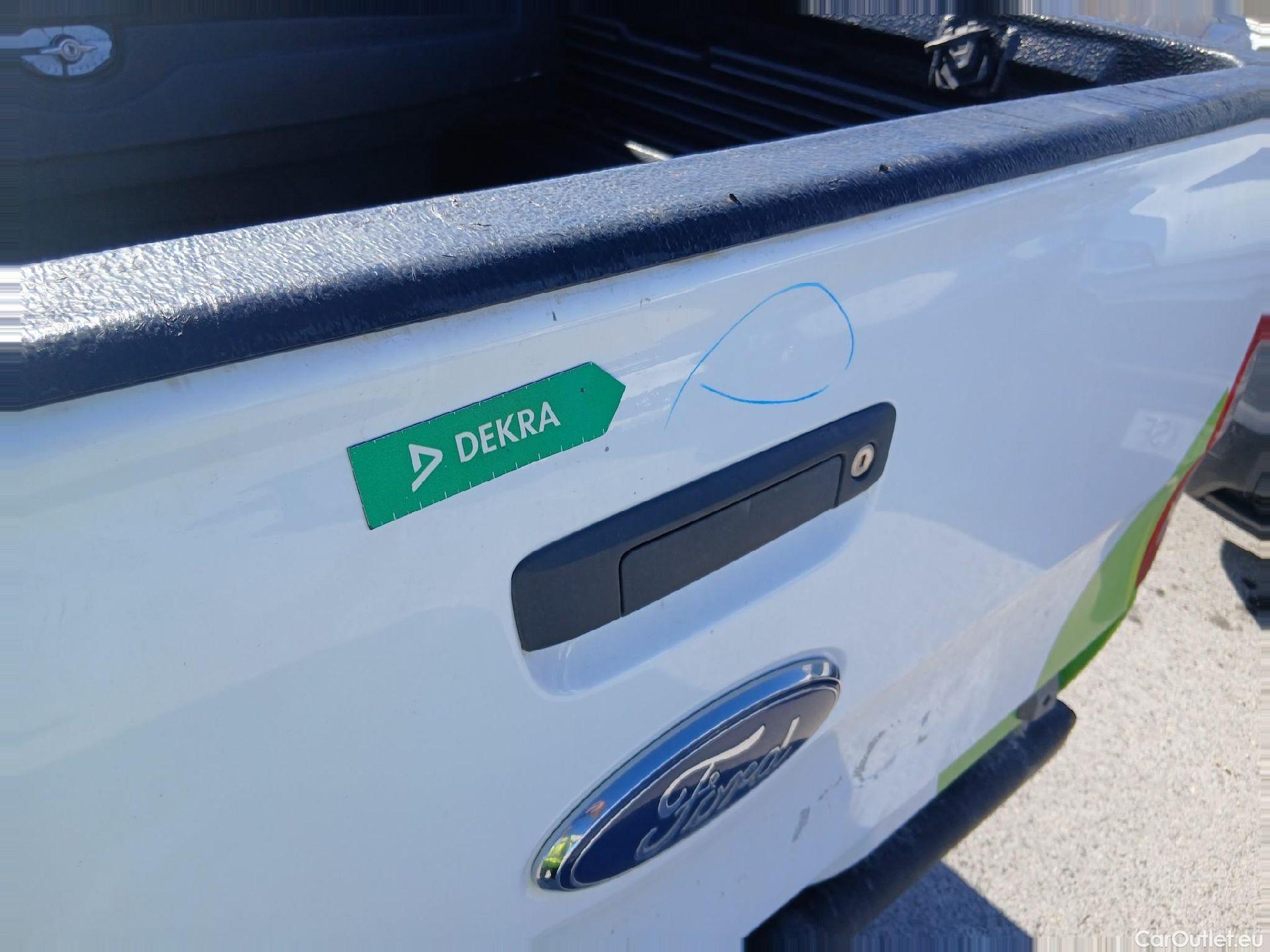  Ford  Ranger FORD  VU 4p 6G pickup 2.2 TDCi 118kW 4x4 Doble Cab. XL S/S #31