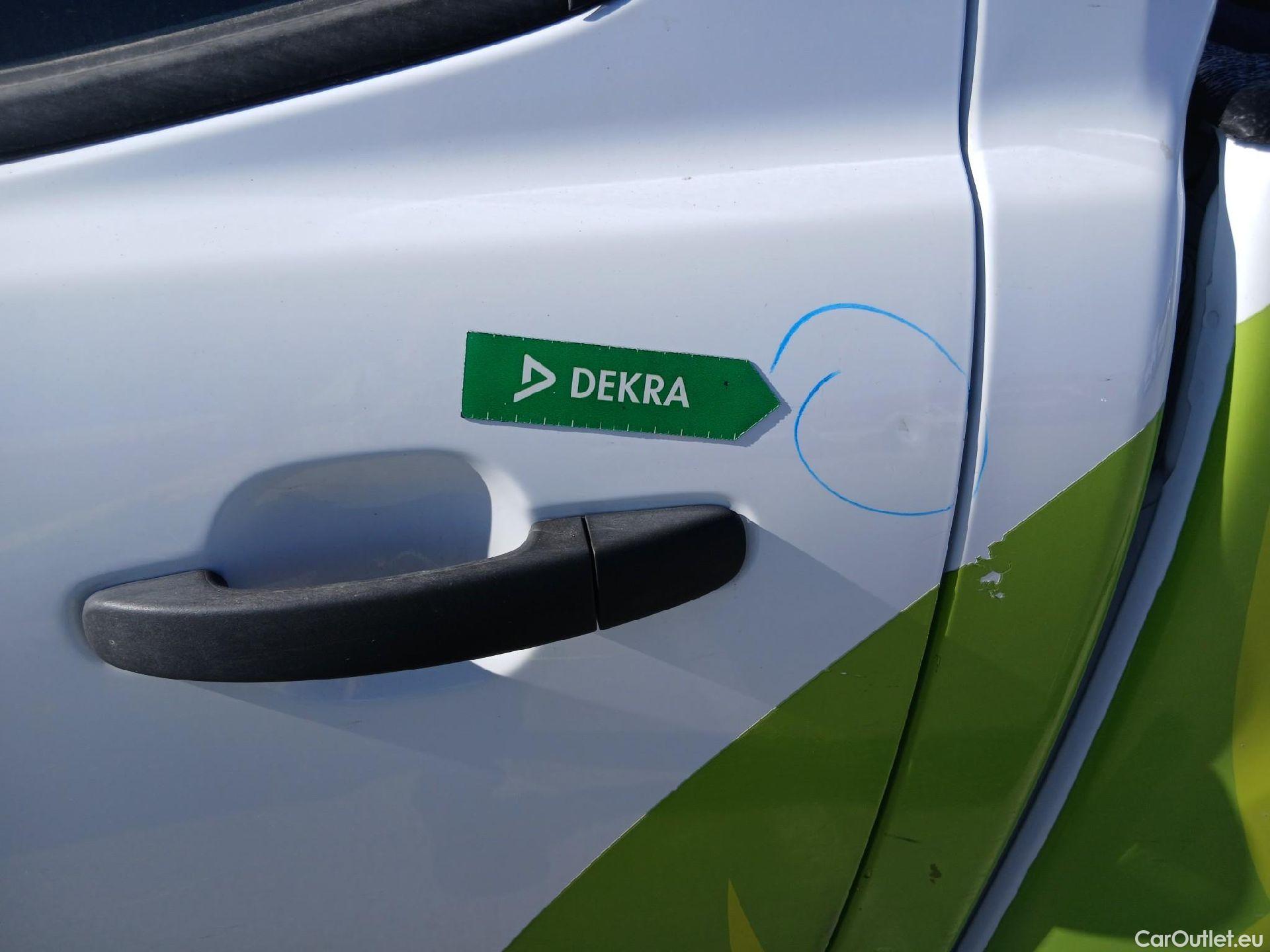  Ford  Ranger FORD  VU 4p 6G pickup 2.2 TDCi 118kW 4x4 Doble Cab. XL S/S #23