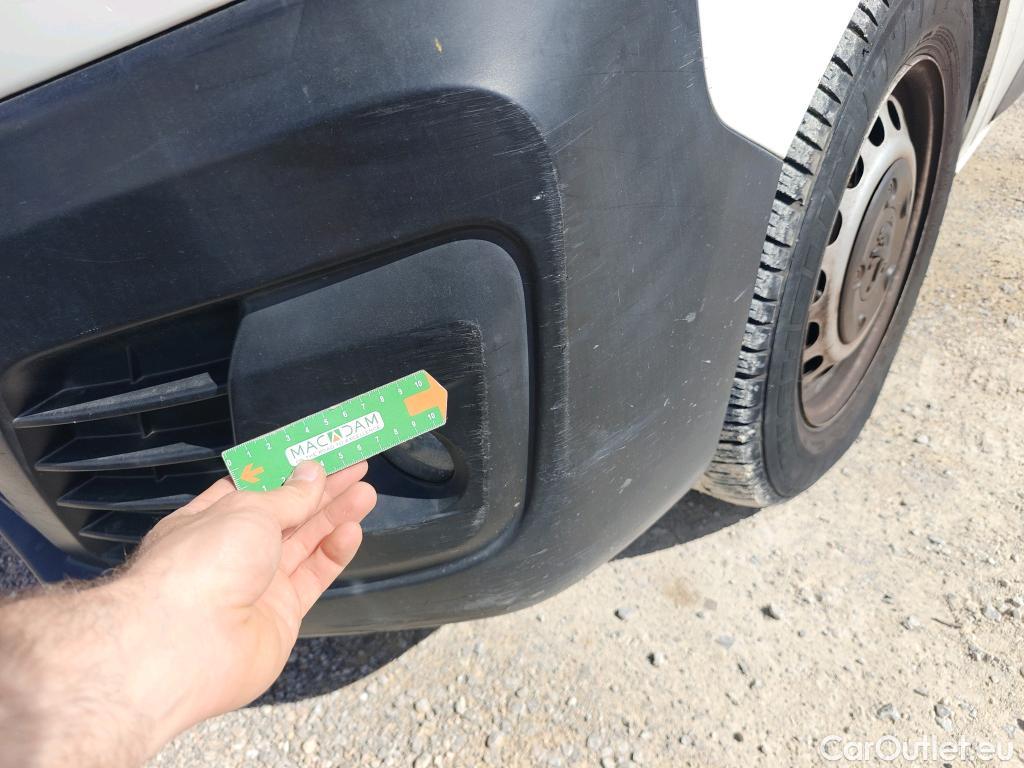  Peugeot  Expert PEUGEOT  / 2016 / 4P / furgón Furgón Premium 1.5 BlueHDi 100 Standard (AC) #53