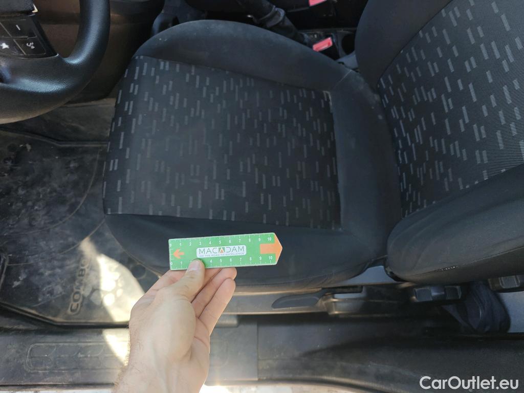  Opel  Combo OPEL  / 2012 / 3P / furgón derivado de turismo Cargo 1.3 CDTI 70kW (95CV) L1 H1 #46