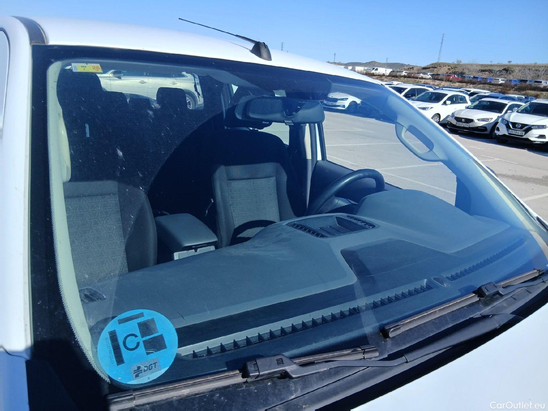  Ford  Ranger FORD  VU 4p 6G pickup 2.2 TDCi 118kW 4x4 Doble Cab. XL S/S #1