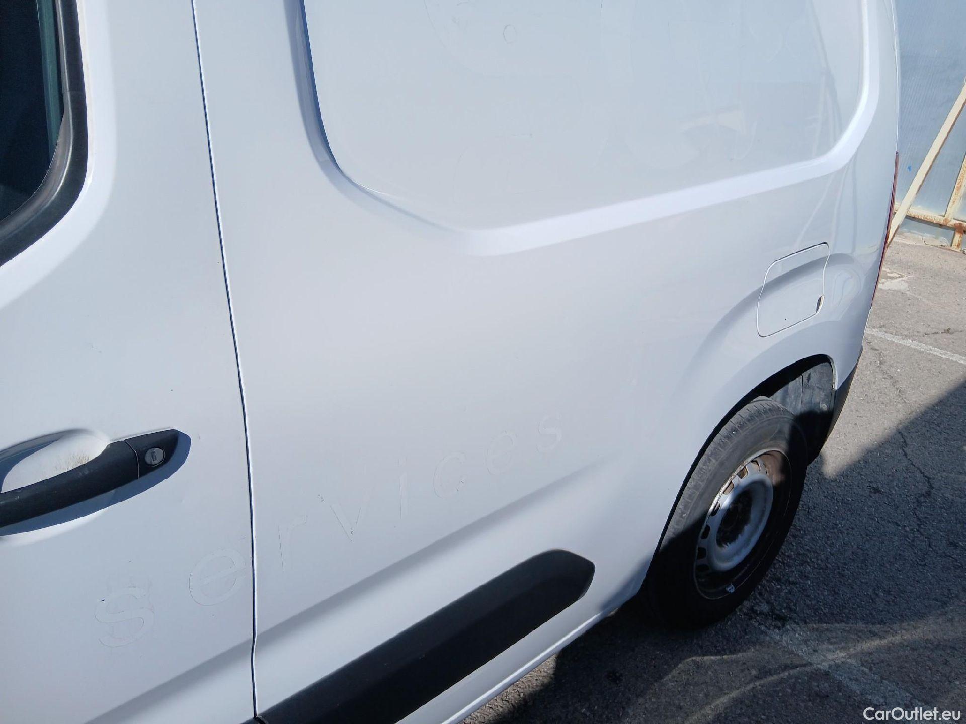  Opel  Combo OPEL  / 2018 / 3P / furgón derivado de turismo 1.5 TD 75kW (100CV) Express L H1 650kg #14