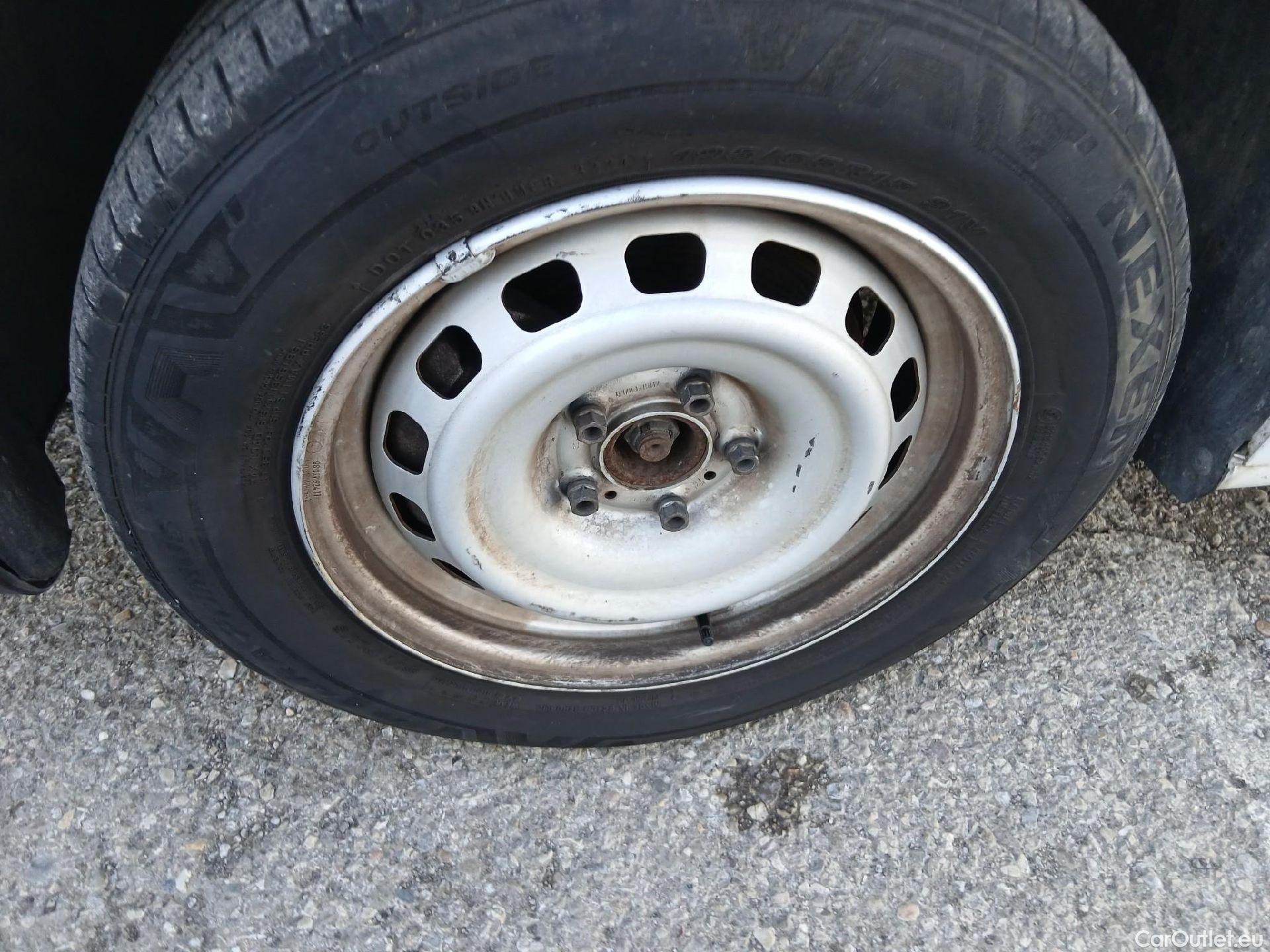  Opel  Combo OPEL  / 2018 / 3P / furgón derivado de turismo 1.5 TD 75kW (100CV) Express L H1 650kg #5