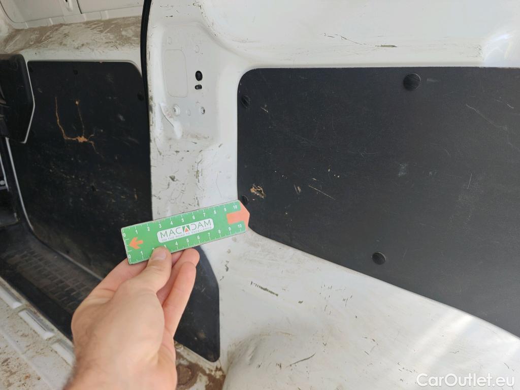  Peugeot  Expert PEUGEOT  / 2016 / 4P / furgón Furgón Premium 1.5 BlueHDi 100 Standard (AC) #33