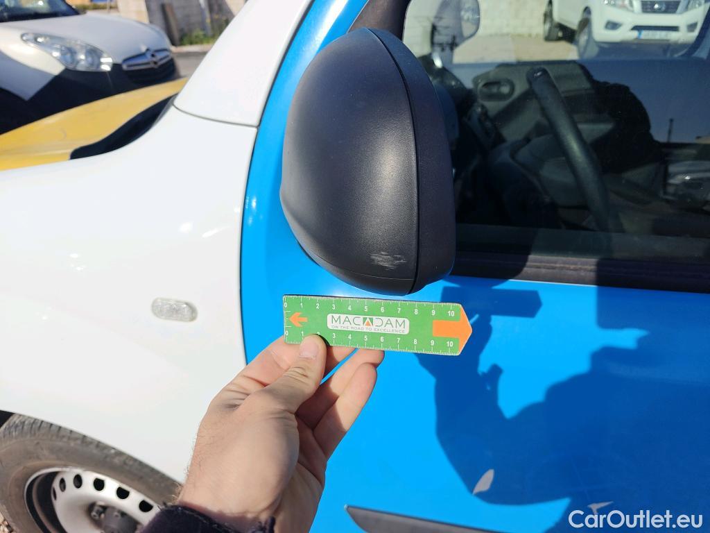  Renault  Kangoo RENAULT  Furgón/2013/3P/furgón derivado de turismo Profesional Blue dCi 59 kW (80CV) #41