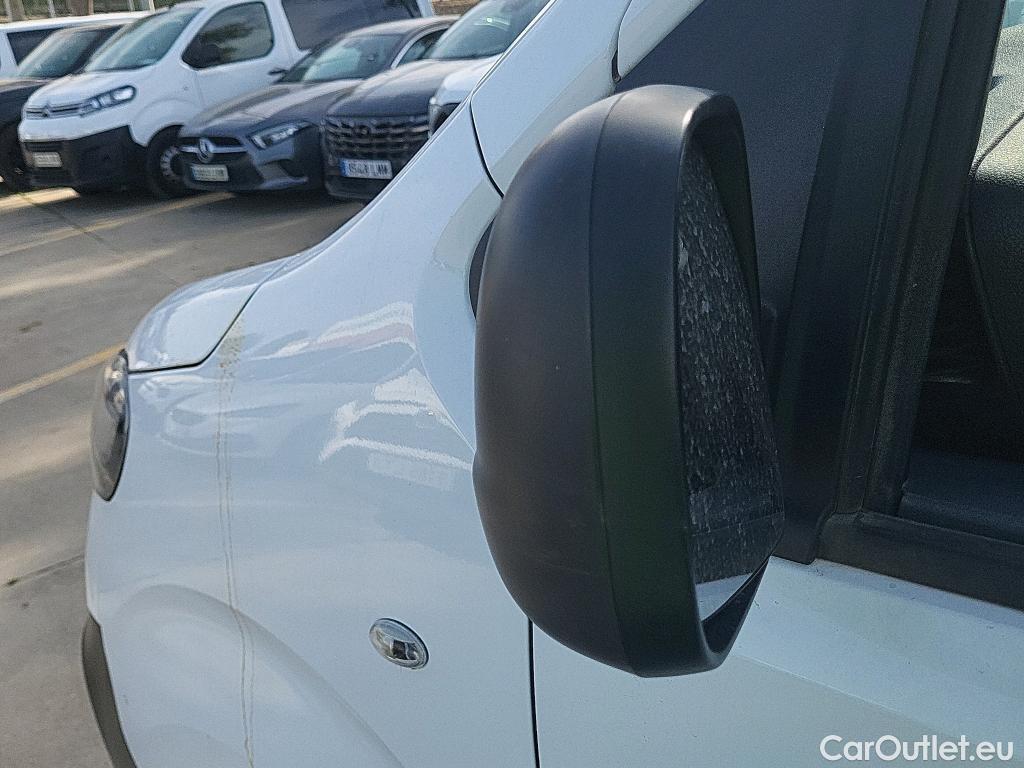  Opel  Vivaro OPEL  / 2019 / 4P / combi 1.5 Diésel 88kW (120CV) L Std Express #37