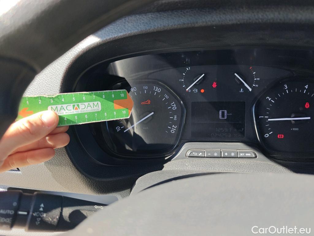  Peugeot  Expert PEUGEOT  / 2016 / 4P / furgón Furgón Premium 1.5 BlueHDi 100 Standard (AC) #61