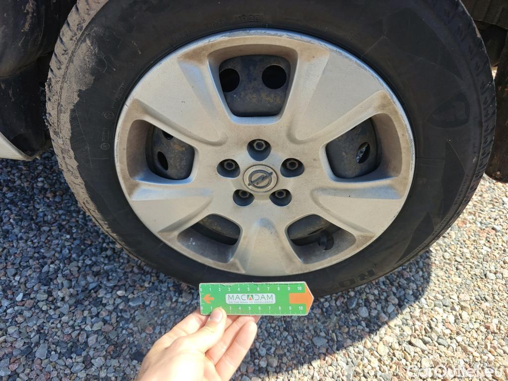  Opel  Combo OPEL  / 2012 / 3P / furgón derivado de turismo Cargo 1.3 CDTI 70kW (95CV) L1 H1 #63