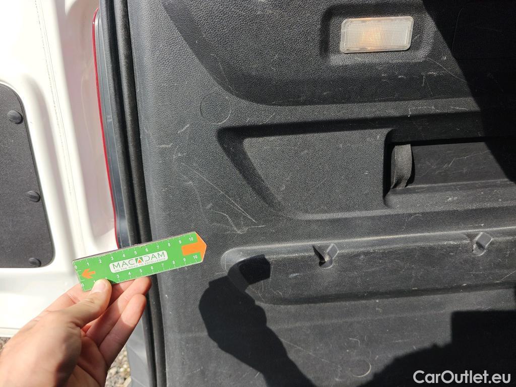  Peugeot  RIFTER PEUGEOT  / 2018 / 5P / monovolumen compacto Active Long BlueHDi 73kW #2