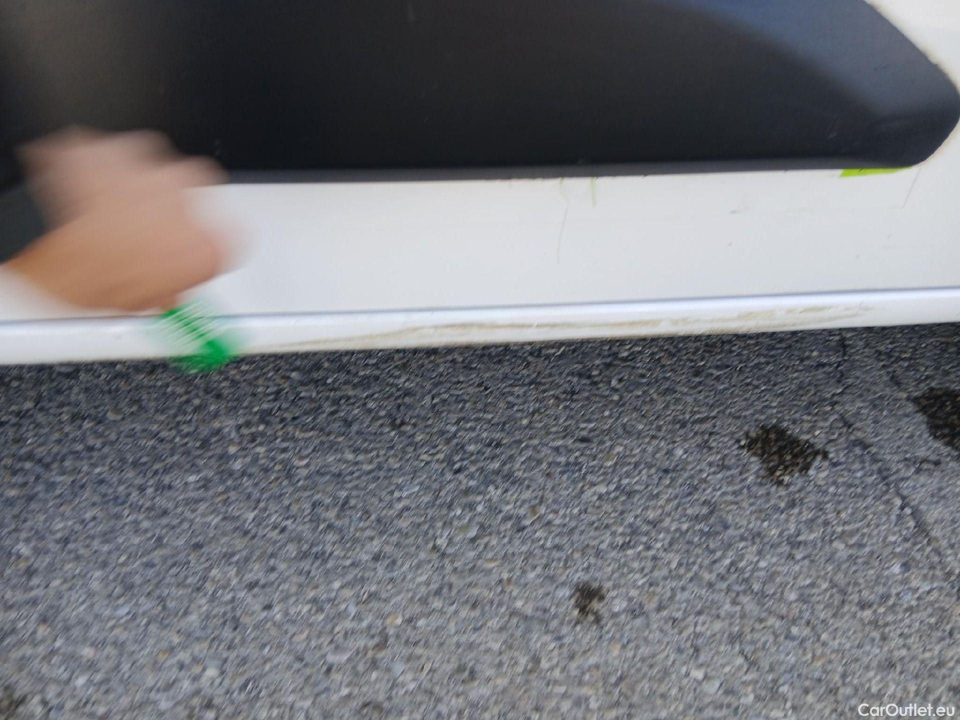  Opel  Combo OPEL  / 2018 / 3P / furgón derivado de turismo 1.5 TD 75kW (100CV) Express L H1 650kg #36