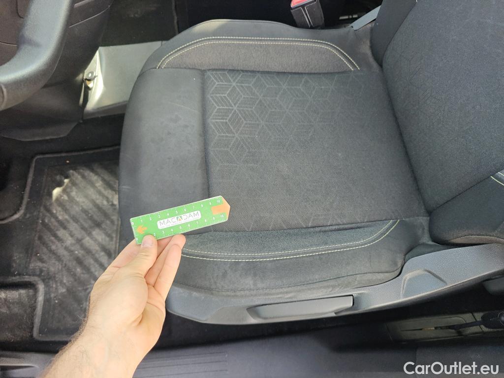  Peugeot  RIFTER PEUGEOT  / 2018 / 5P / monovolumen compacto Active Long BlueHDi 73kW #17