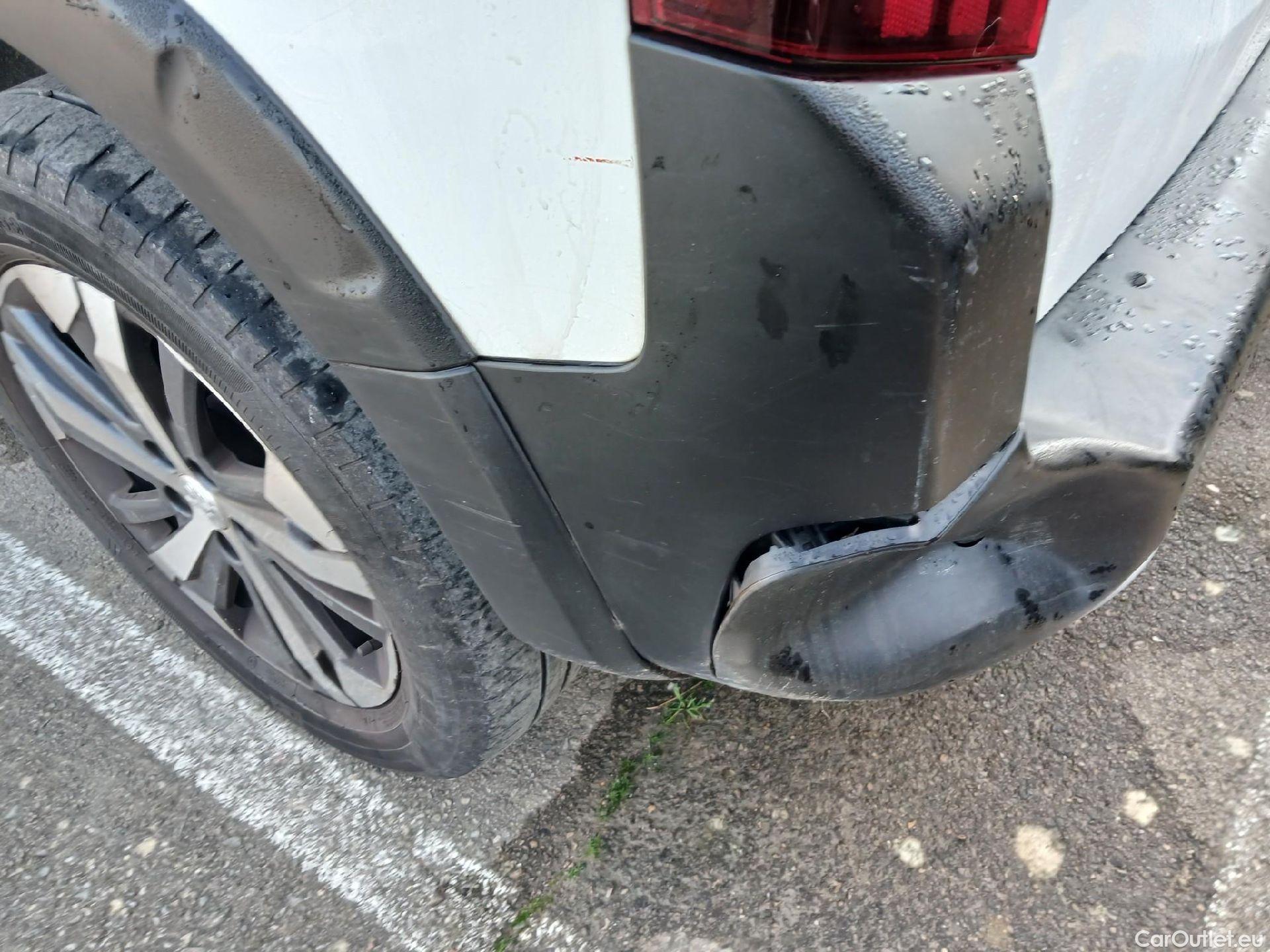  Peugeot  RIFTER PEUGEOT  / 2018 / 5P / monovolumen compacto GT Line Standard BlueHDi 96kW #17