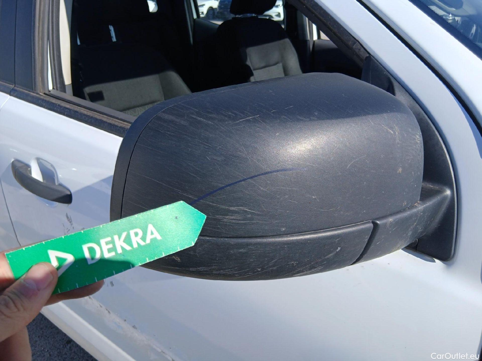  Ford  Ranger FORD  VU 4p 6G pickup 2.2 TDCi 118kW 4x4 Doble Cab. XL S/S #41