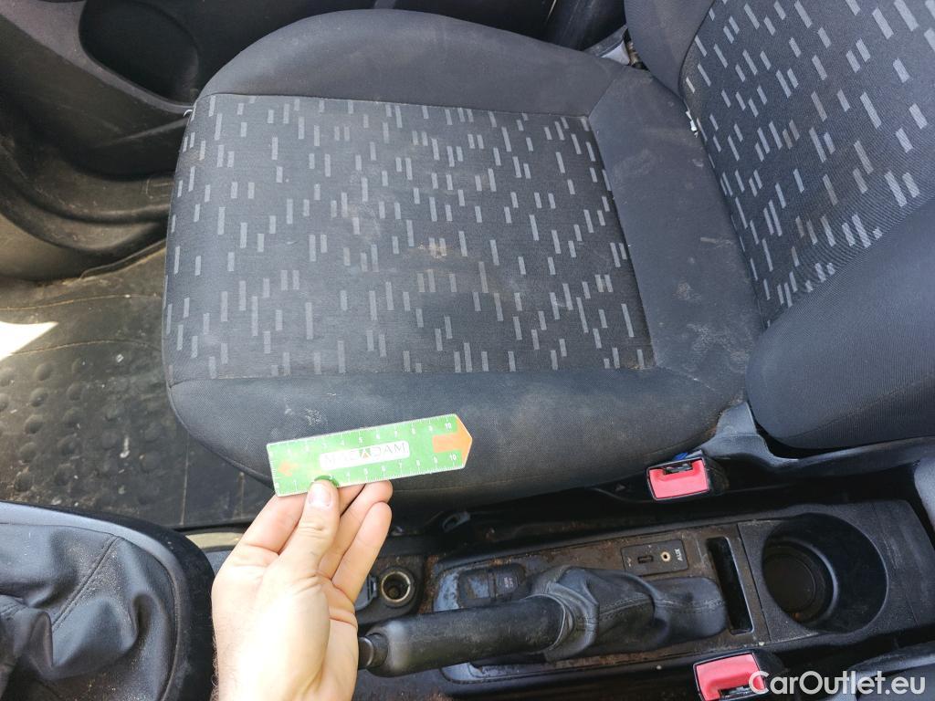  Opel  Combo OPEL  / 2012 / 3P / furgón derivado de turismo Cargo 1.3 CDTI 70kW (95CV) L1 H1 #44