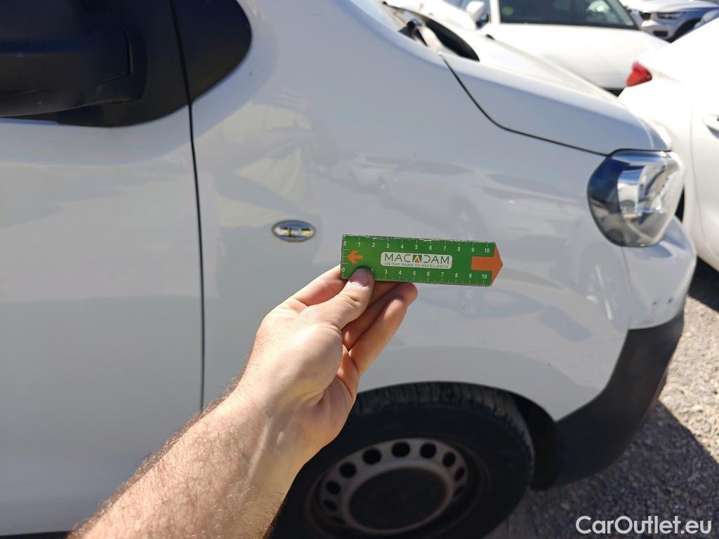  Peugeot  Expert PEUGEOT  / 2016 / 4P / furgón Furgón Premium 1.5 BlueHDi 100 Standard (AC) #30