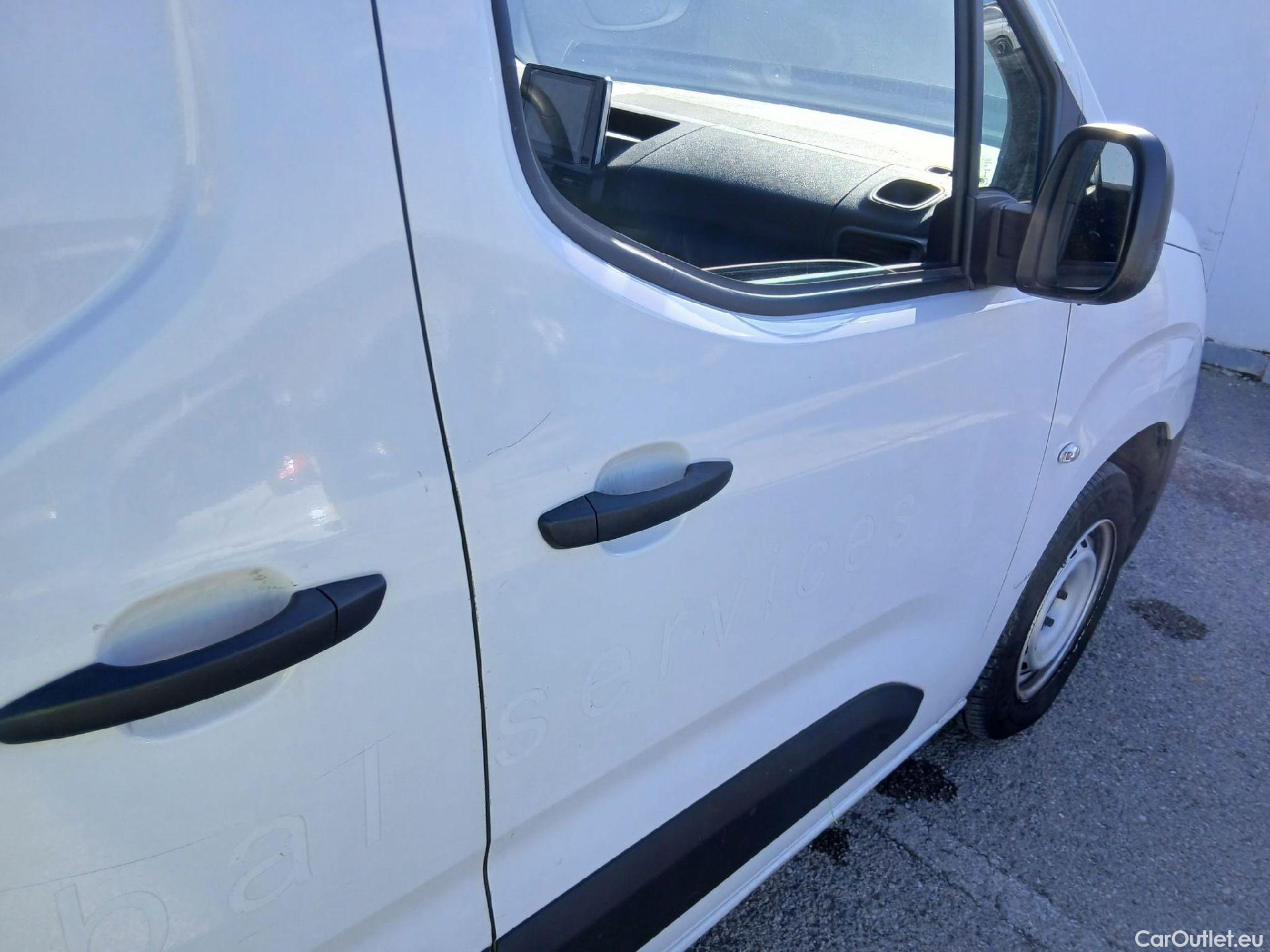  Opel  Combo OPEL  / 2018 / 3P / furgón derivado de turismo 1.5 TD 75kW (100CV) Express L H1 650kg #28