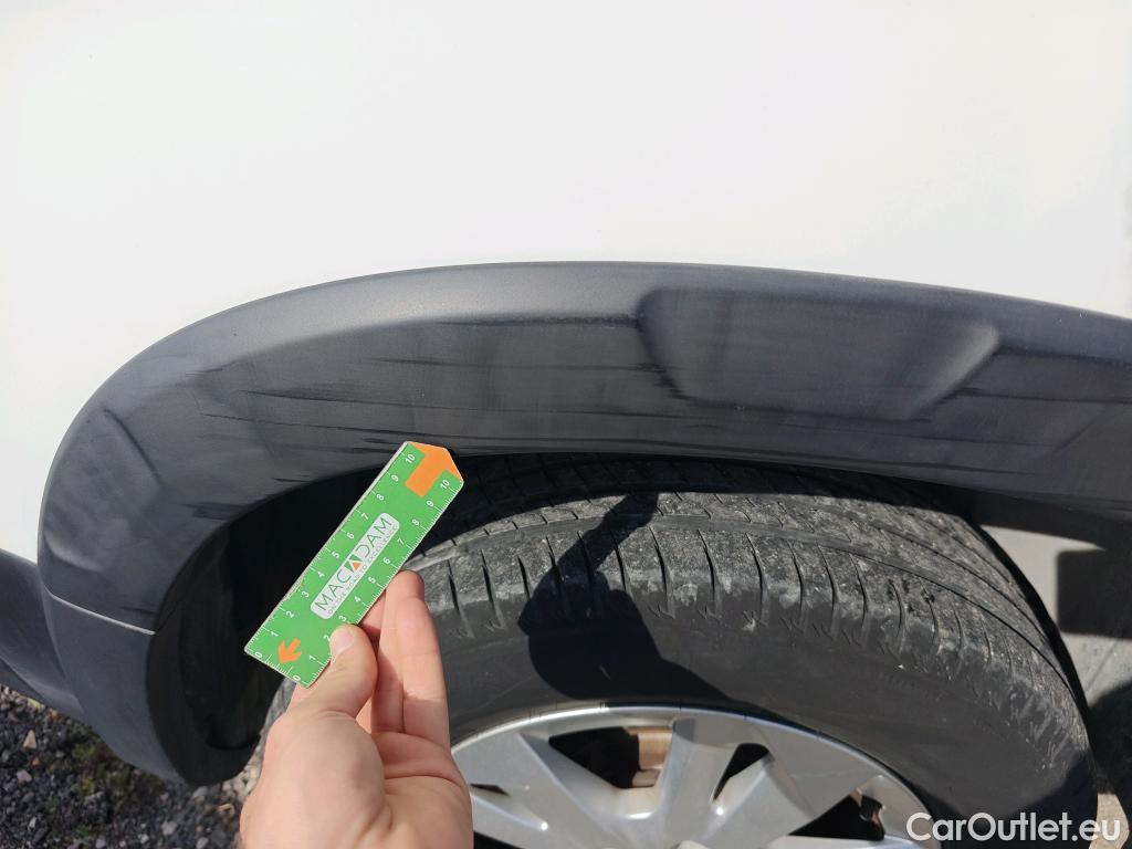  Peugeot  RIFTER PEUGEOT  / 2018 / 5P / monovolumen compacto Active Long BlueHDi 73kW #33