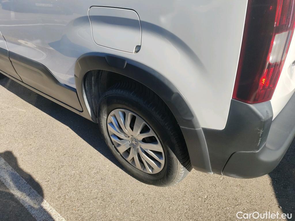  Peugeot  RIFTER PEUGEOT  / 2018 / 4P / monovolumen compacto Access Standard BlueHDi 73kW #32