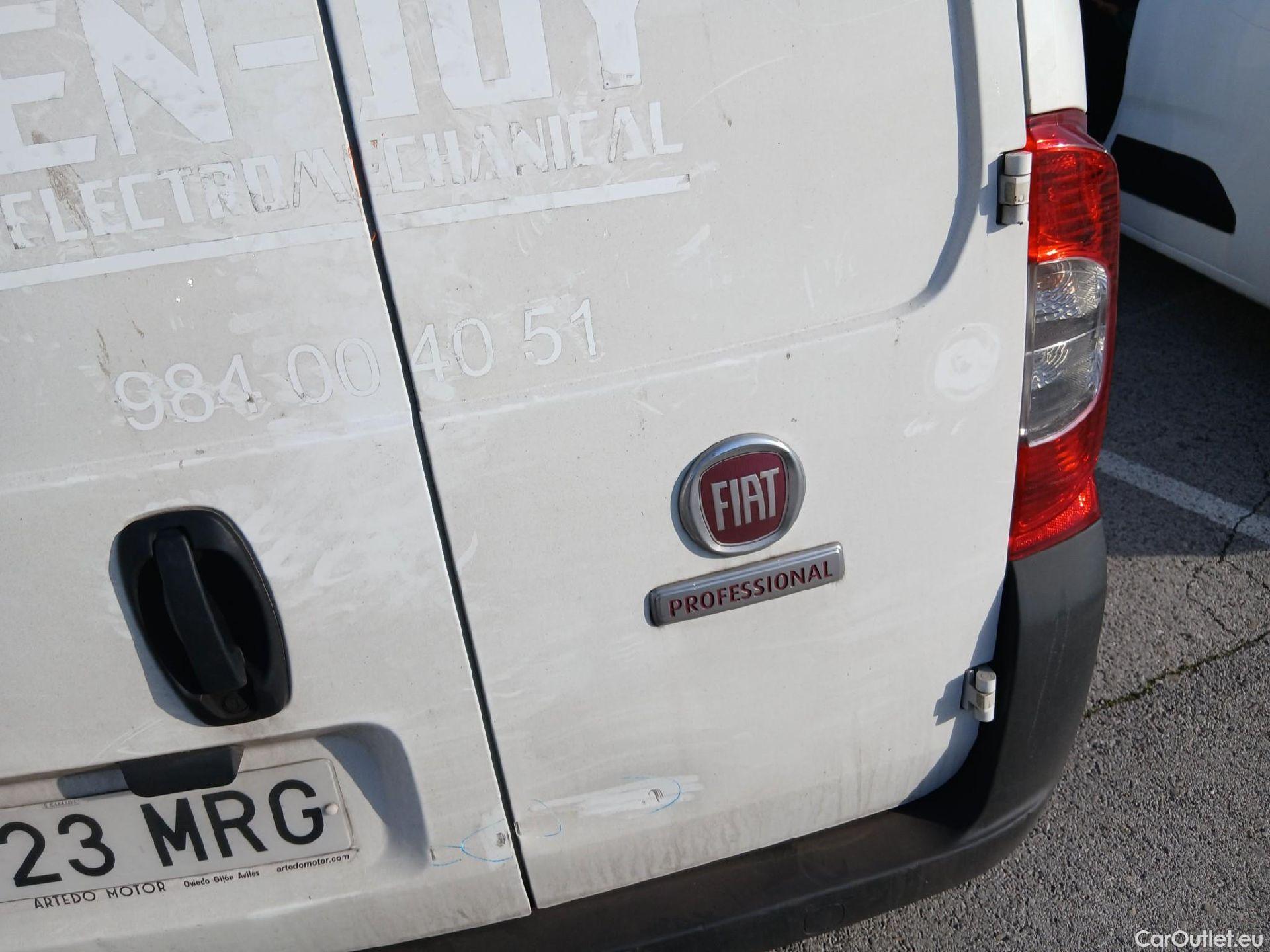  Fiat  Qubo FIAT Fiorino / 2016 / 4P / furgón derivado de turismo Cargo SX N1 1.3 MJet 70 kW (95 CV) #24