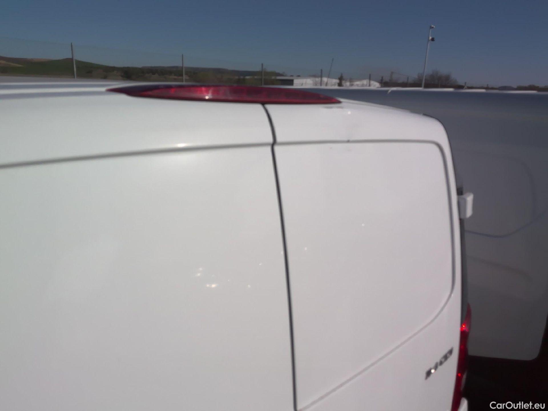  Mercedes  Vito  Furgón 109/110/111/114 CDI FWD Larga (447.603) 1.7 135CV MT6 E6dT #31