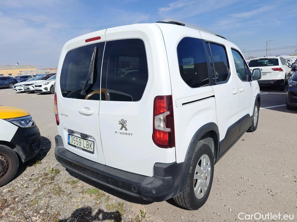  Peugeot  RIFTER PEUGEOT  / 2018 / 5P / monovolumen compacto Active Long BlueHDi 73kW #23