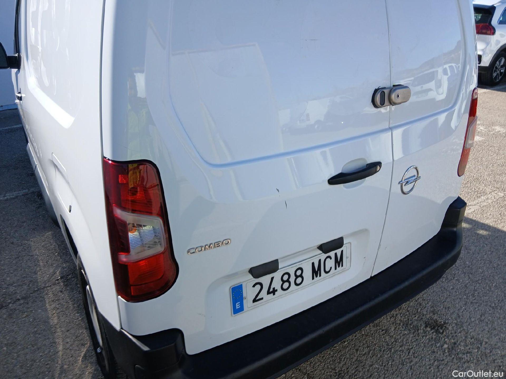  Opel  Combo OPEL  / 2018 / 3P / furgón derivado de turismo 1.5 TD 75kW (100CV) Express L H1 650kg #17