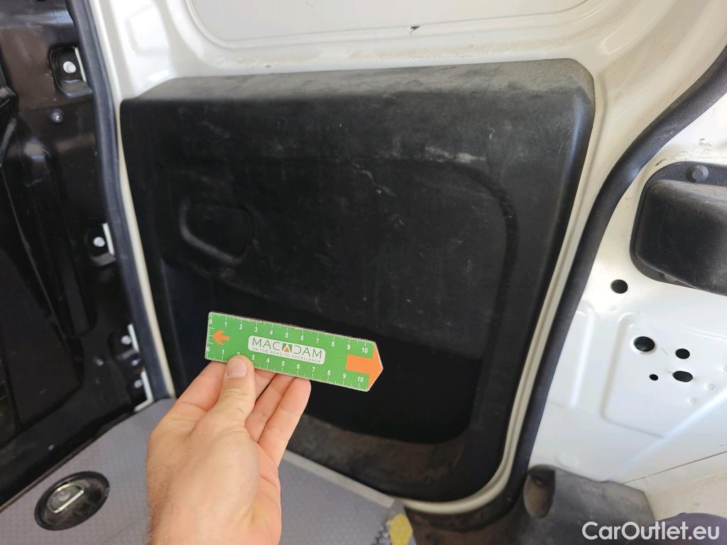  Opel  Combo OPEL  / 2012 / 3P / furgón derivado de turismo Cargo 1.3 CDTI 70kW (95CV) L1 H1 #77