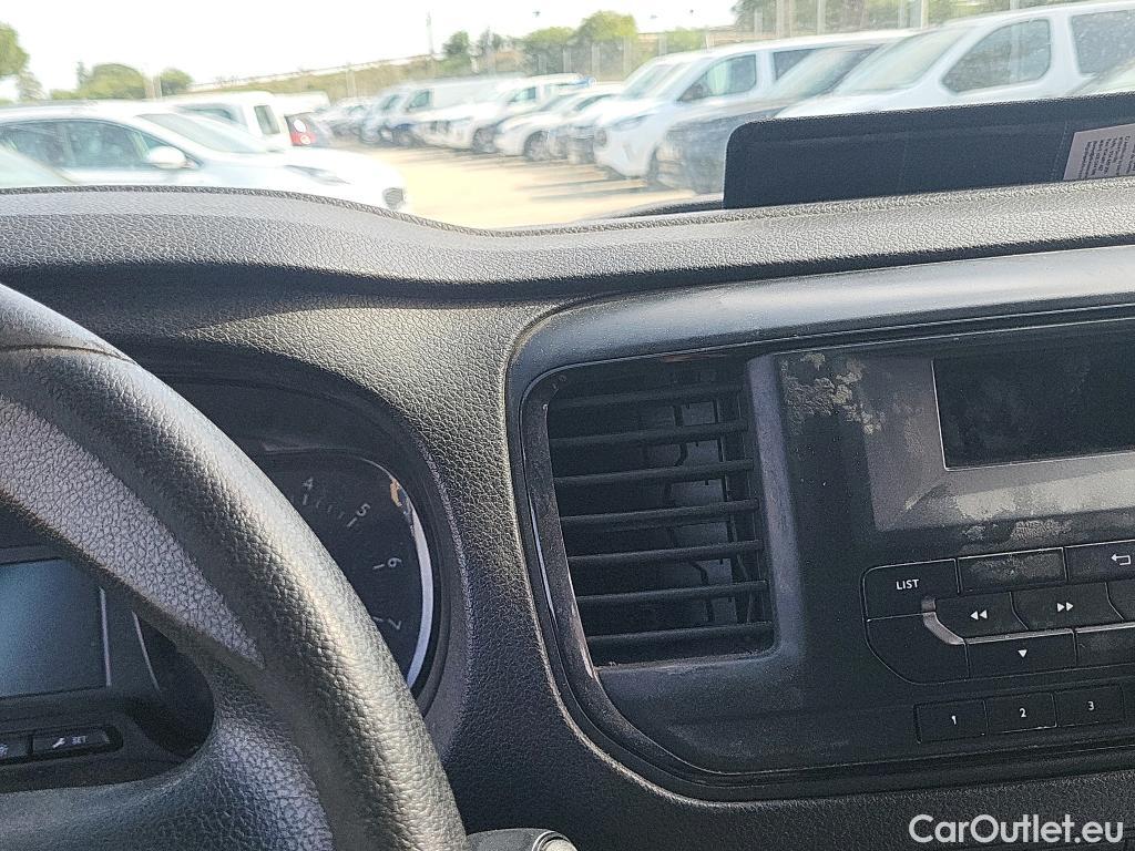  Opel  Vivaro OPEL  / 2019 / 4P / furgón 1.5 Diésel 74kW (100CV) M Std Express (CX) #29