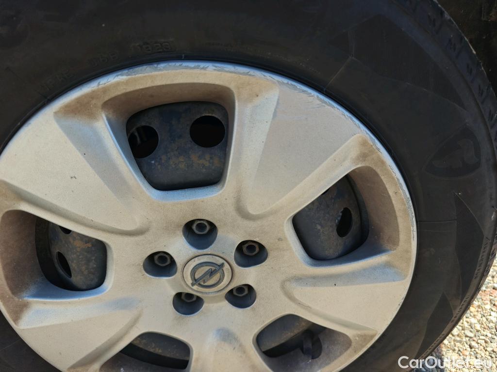  Opel  Combo OPEL  / 2012 / 3P / furgón derivado de turismo Cargo 1.3 CDTI 70kW (95CV) L1 H1 #64