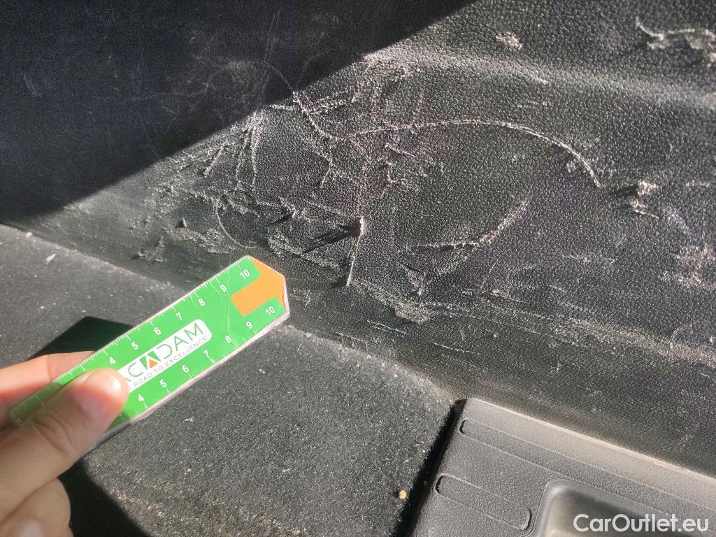  Peugeot  RIFTER PEUGEOT  / 2018 / 4P / monovolumen compacto Access Standard BlueHDi 73kW #20