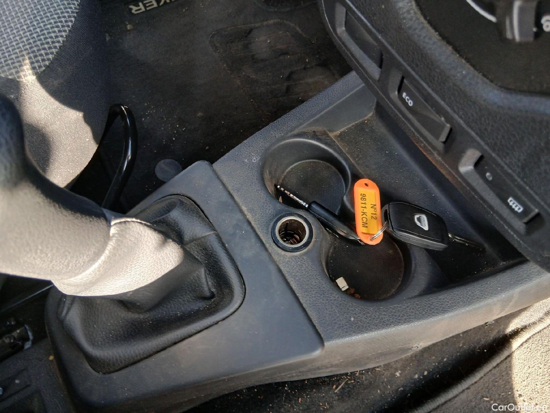  Dacia  Dokker DACIA  VU 4p 1G furgón derivado de Van Ambiance dCi 66kW (90CV) EU6 #34