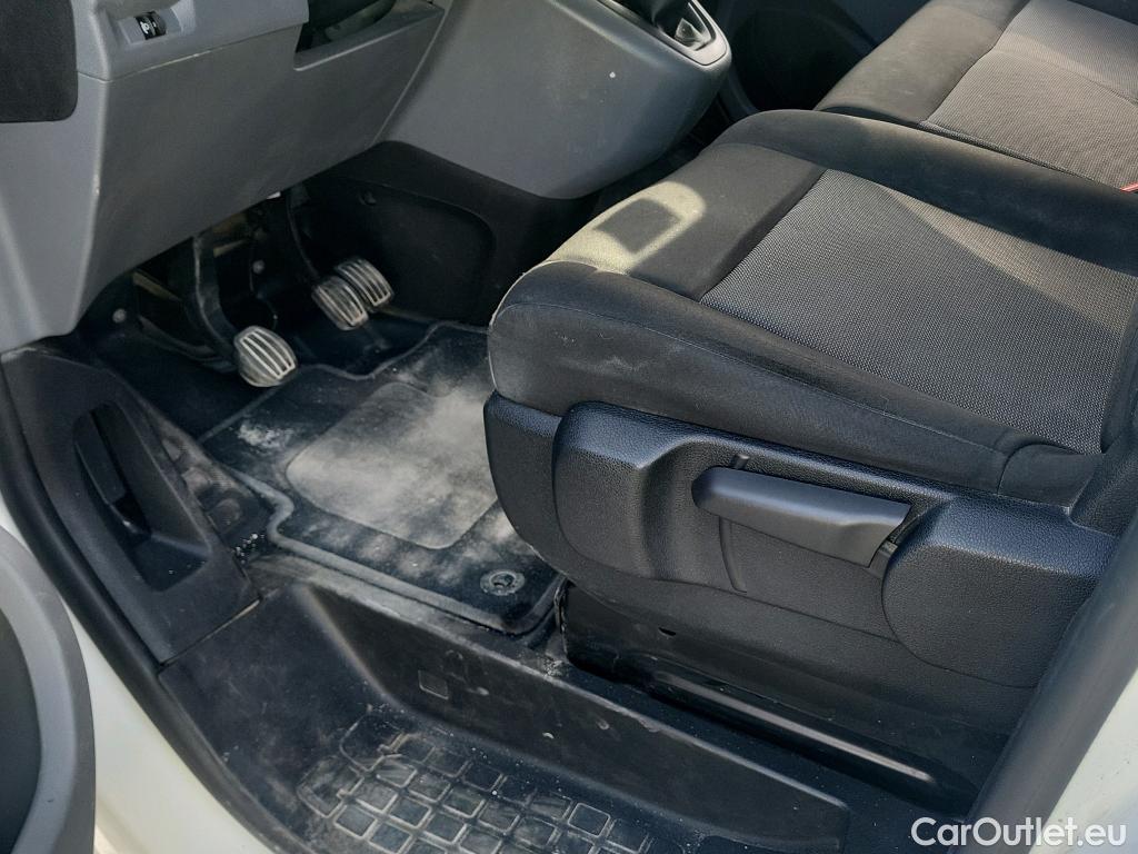  Opel  Vivaro OPEL  / 2019 / 4P / combi 1.5 Diésel 88kW (120CV) L Std Express #41