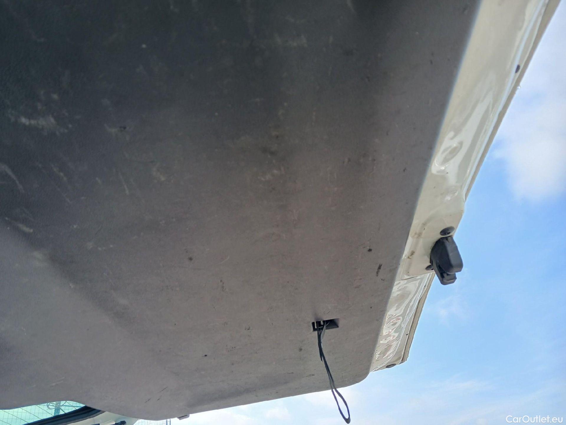  Peugeot  RIFTER PEUGEOT  / 2018 / 5P / monovolumen compacto GT Line Standard BlueHDi 96kW #39