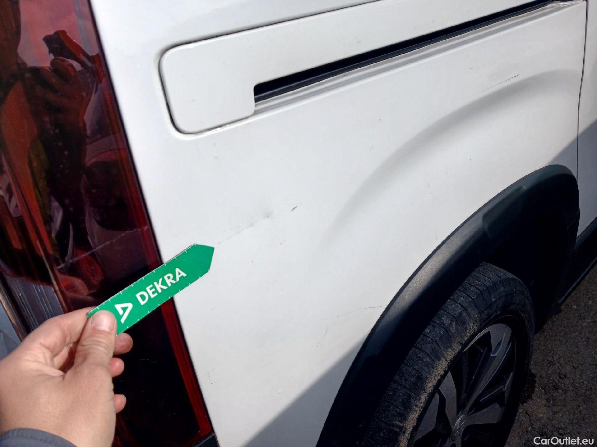  Peugeot  RIFTER PEUGEOT  / 2018 / 5P / monovolumen compacto GT Line Standard BlueHDi 96kW #19