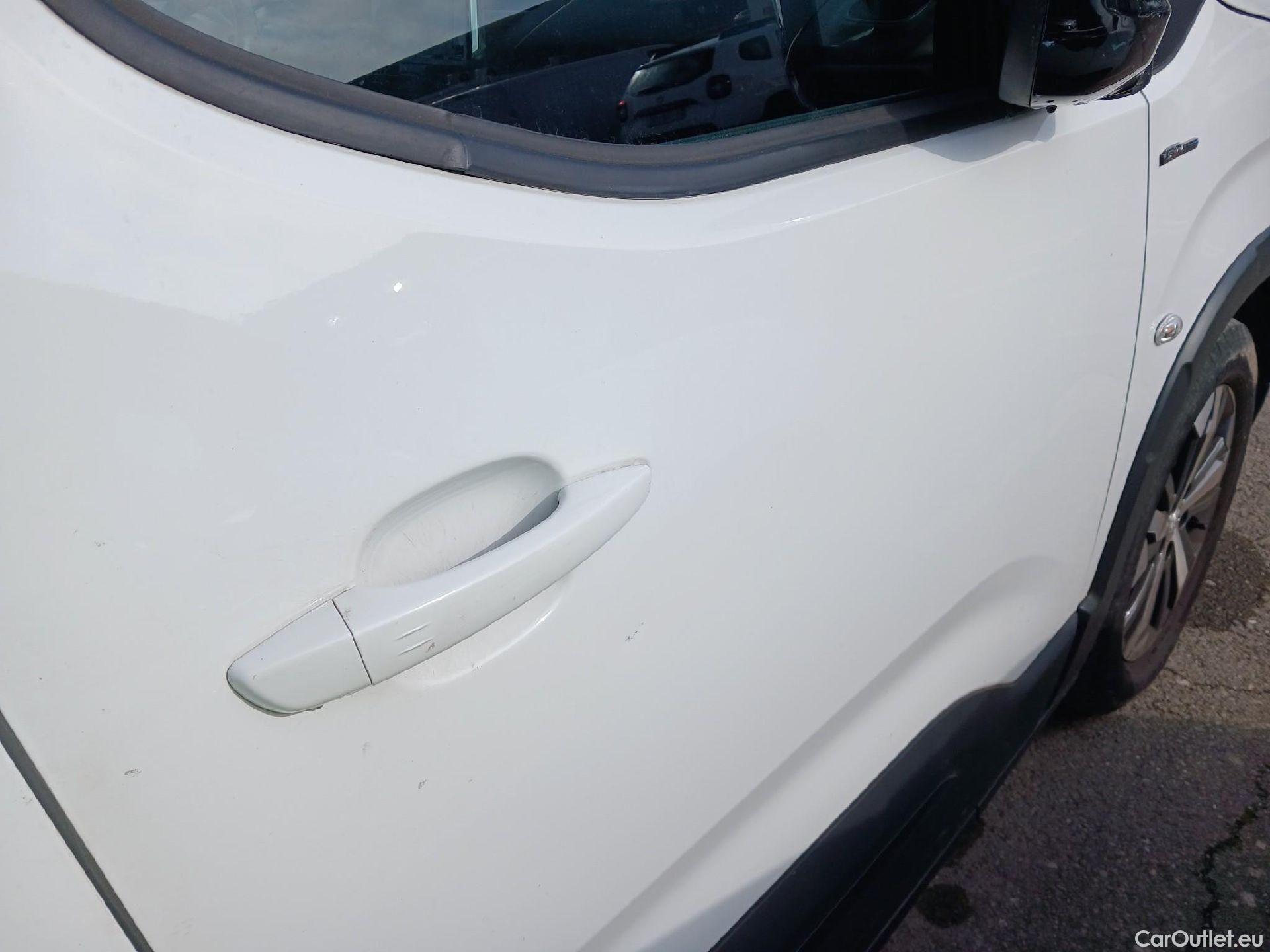  Peugeot  RIFTER PEUGEOT  / 2018 / 5P / monovolumen compacto GT Line Standard BlueHDi 96kW #23