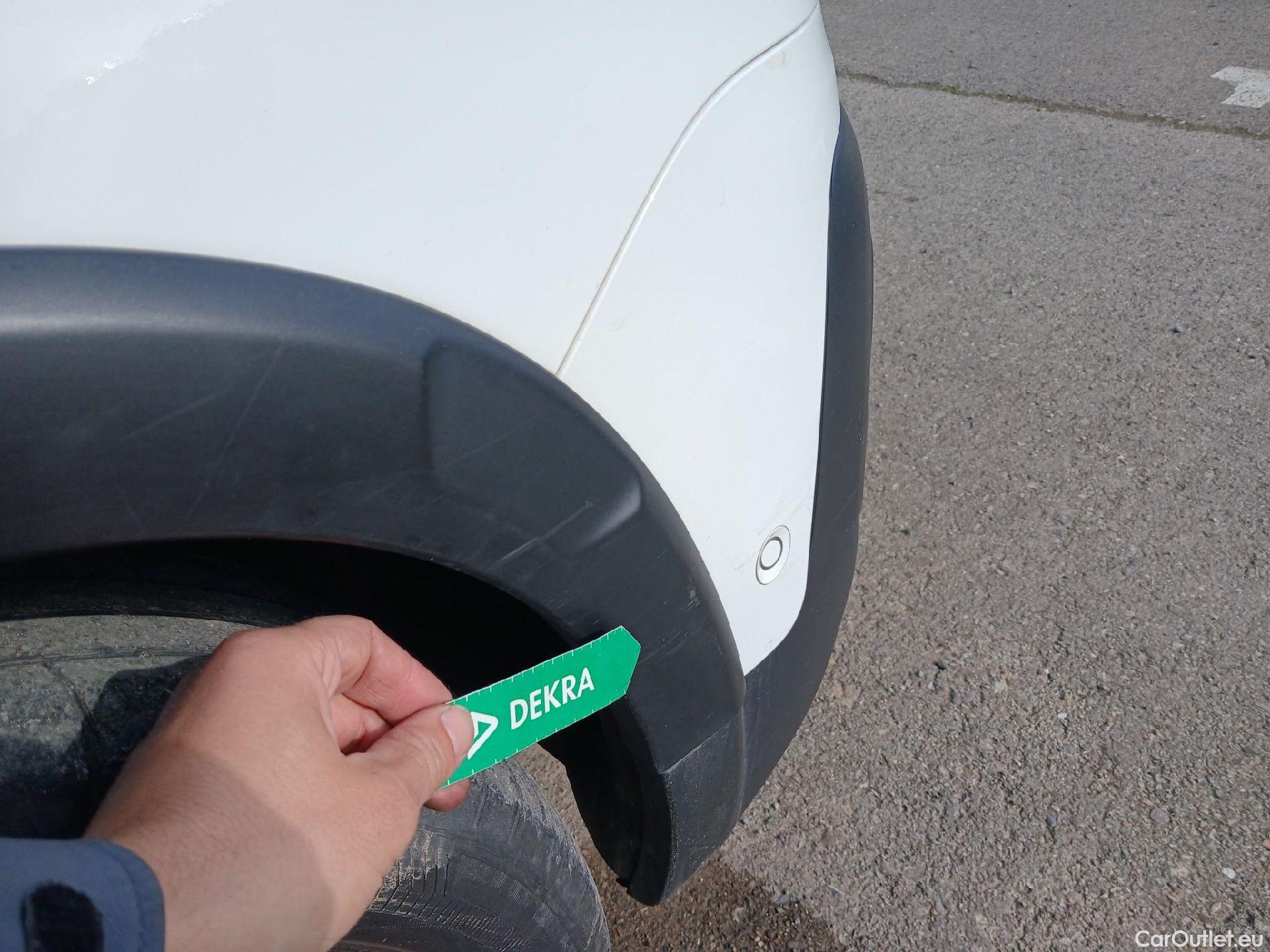  Peugeot  RIFTER PEUGEOT  / 2018 / 5P / monovolumen compacto GT Line Standard BlueHDi 96kW #29