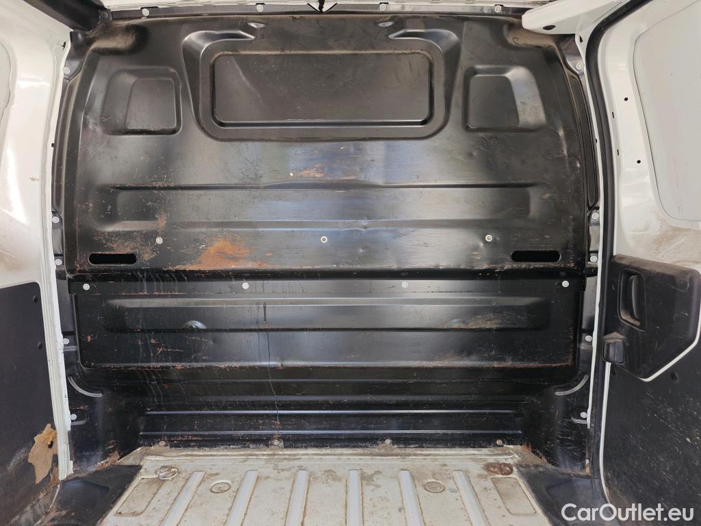  Peugeot  Expert PEUGEOT  / 2016 / 4P / furgón Furgón Premium 1.5 BlueHDi 100 Standard (AC) #25